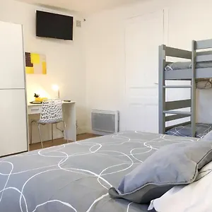 Sun, Parking, Centre , Proche Sanctuaires Appartement
