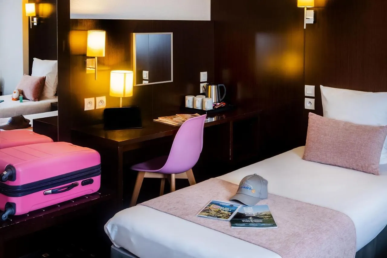 Hotel Sainte-Rose Lourdes 3*,
