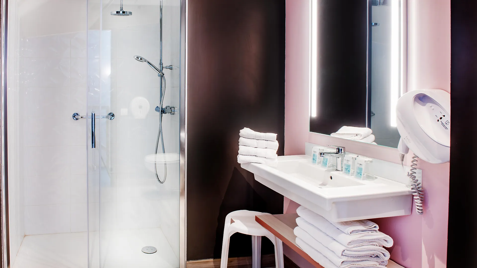 Hotel Sainte-Rose Lourdes 3*,